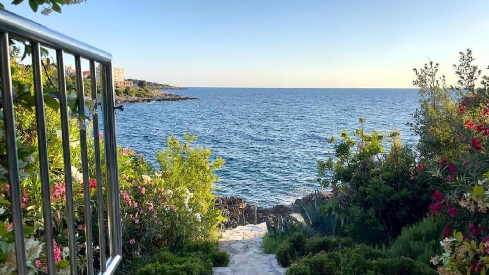 Vila Nadja SEAFRONT Villa in Ulcinj Municipality