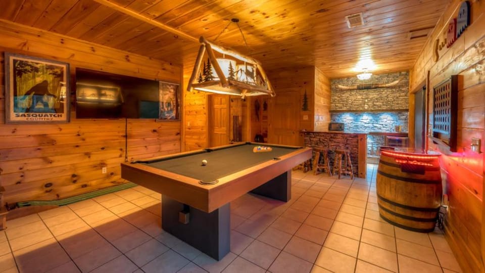 Bigfoot of Blue Ridge House in Blue Ridge Lake