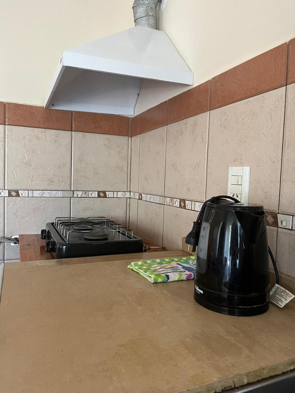 Coffee/tea facilities, pet friendly, stove