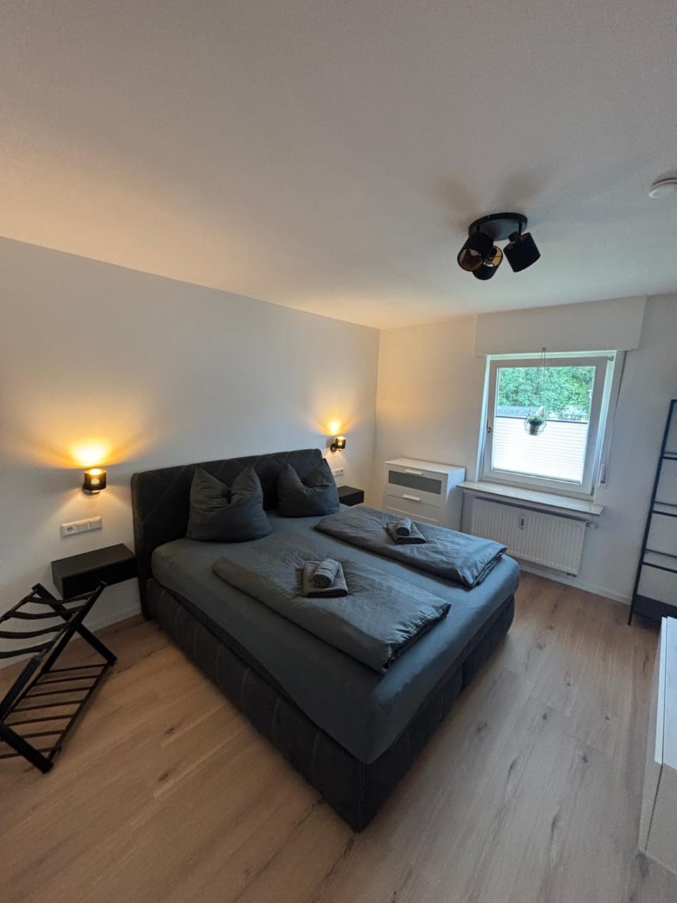 Bed, Bedroom