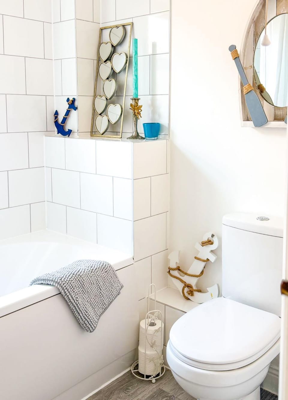 Toilet, Bathroom, towels