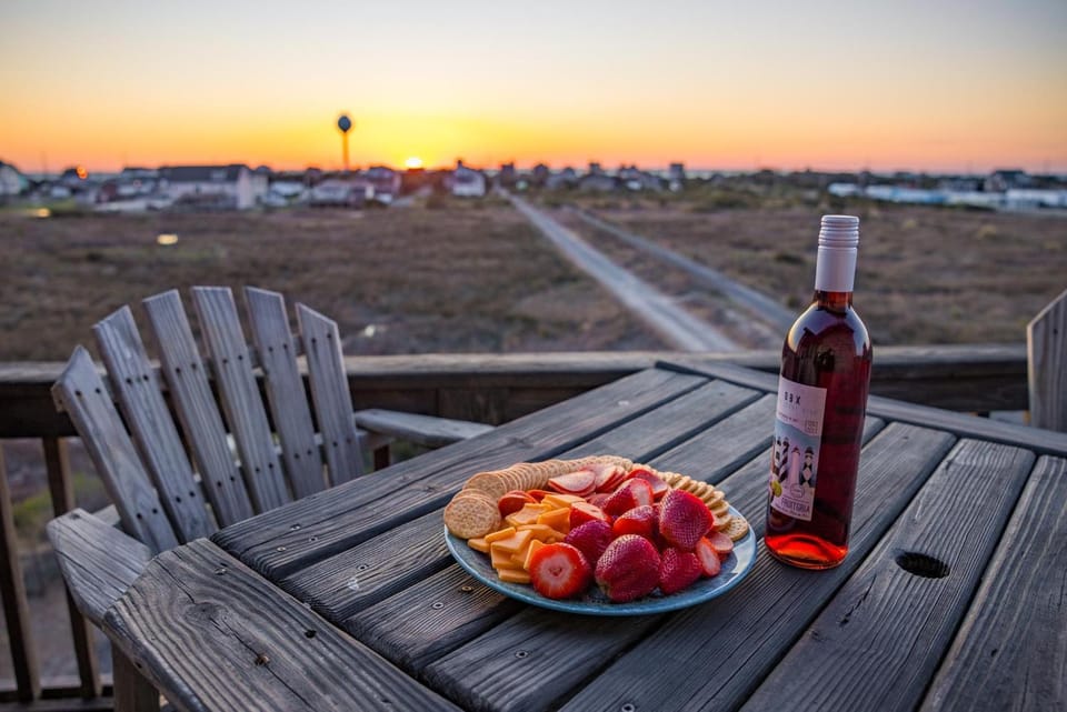 Breathtaking, Perfect, Cozy, "Utterly Awesome" House in Nags Head