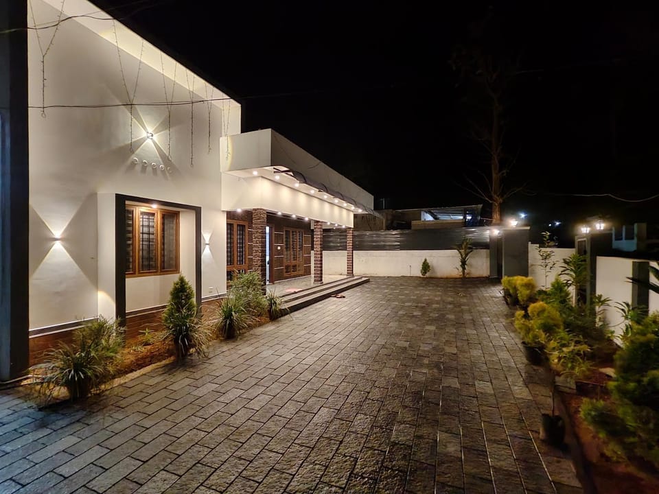 Property building, Night