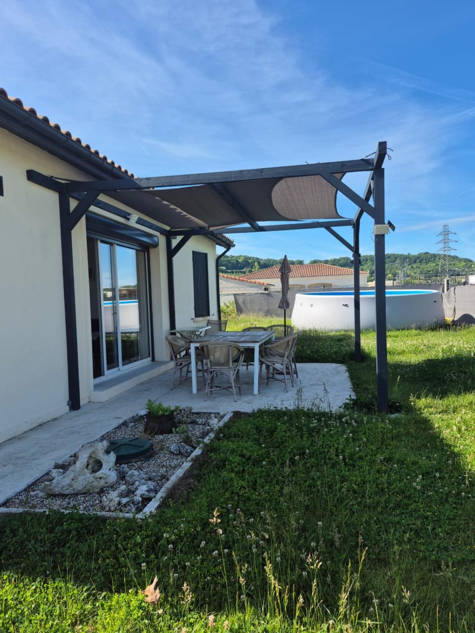 GITE chez mamie - 7 personnes A SAINTE LIVRADE SUR LOT House in Nouvelle-Aquitaine