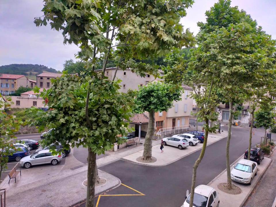 City view, Quiet street view