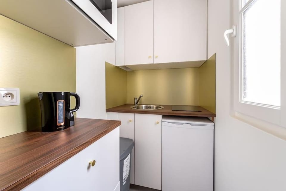 Coffee/tea facilities, Kitchen or kitchenette, minibar, pet friendly, stove, toaster