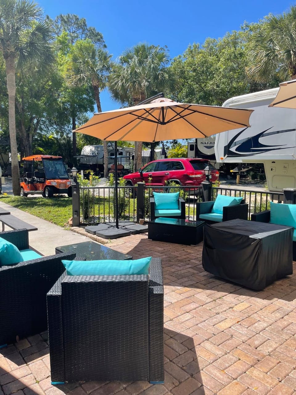 Glamping at its best-sleeps 6 with golf cart Campground/ 
RV Resort in Osceola County