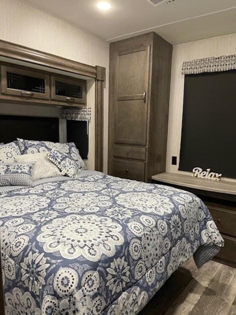 Glamping at its best-sleeps 6 with golf cart Campground/ 
RV Resort in Osceola County