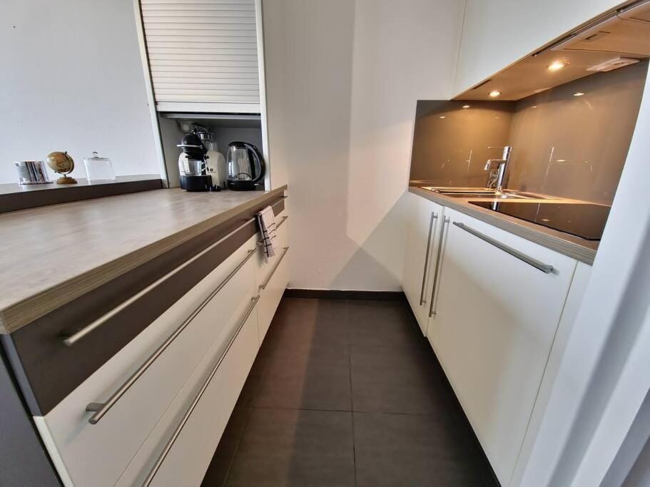 La cabine du Port, cosy, vue mer, plage à 100m Cabin in Trégunc