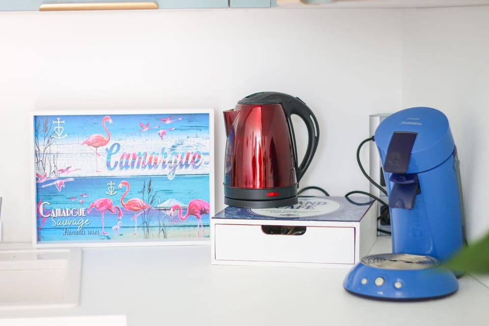 Coffee/tea facilities, Kitchen or kitchenette