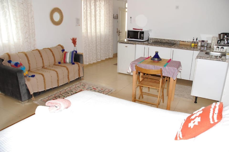 Studio lumineux avec terrasse Apartment in Tangier