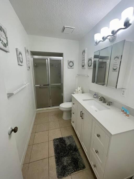 Lakefront Duplex with Pontoon Boat 2 Bedroom Home House in Mount Dora