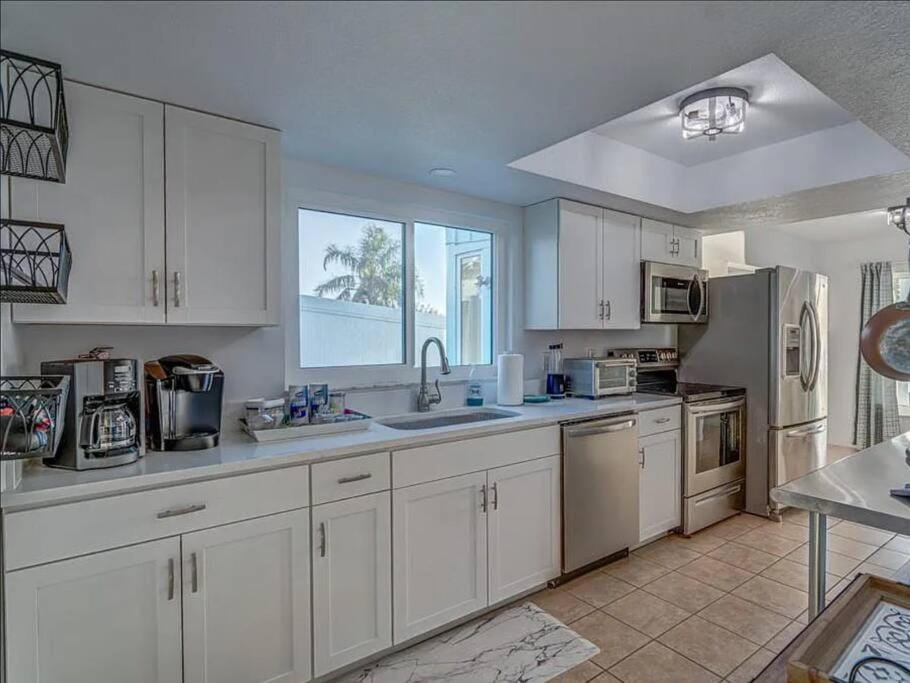 Lakefront Duplex with Pontoon Boat 2 Bedroom Home House in Mount Dora
