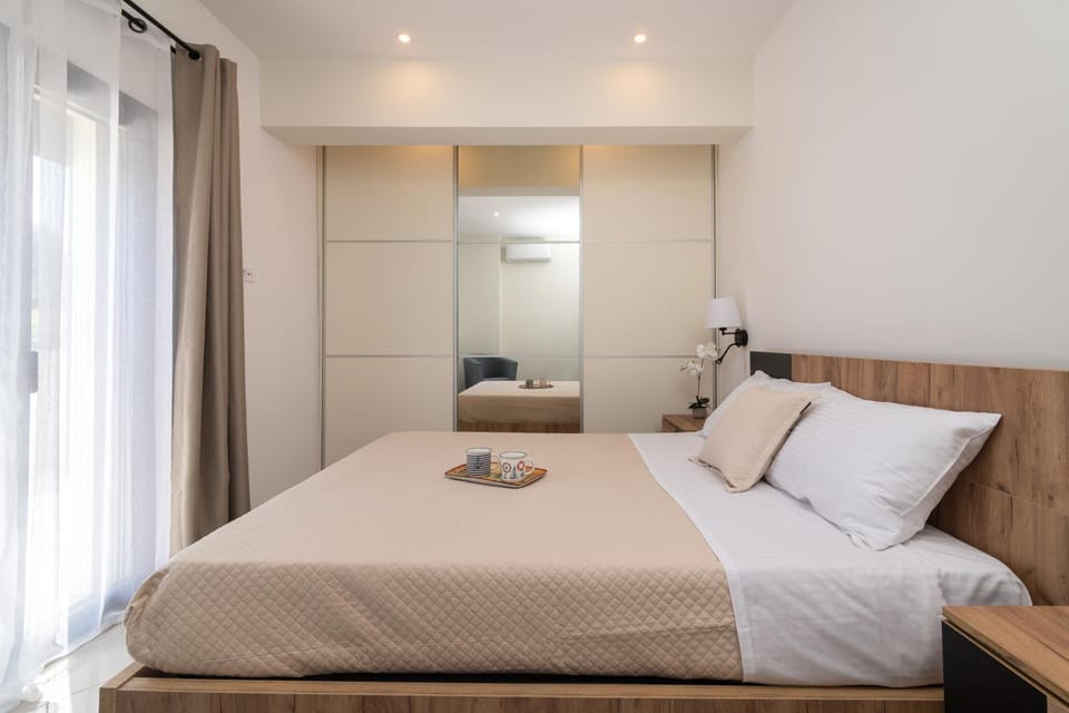Bed, Photo of the whole room, Bedroom, wardrobe