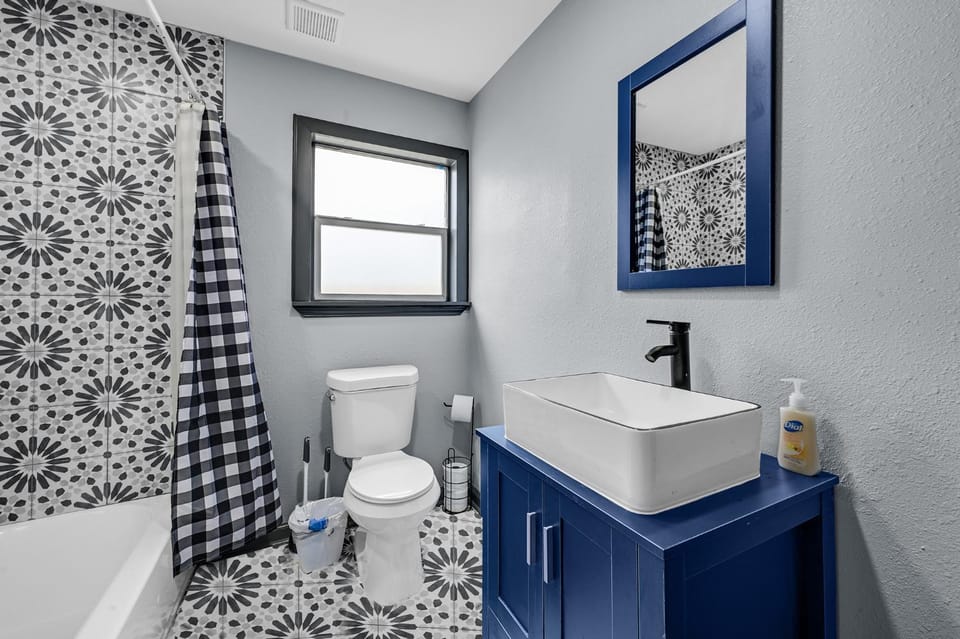 Toilet, Bathroom