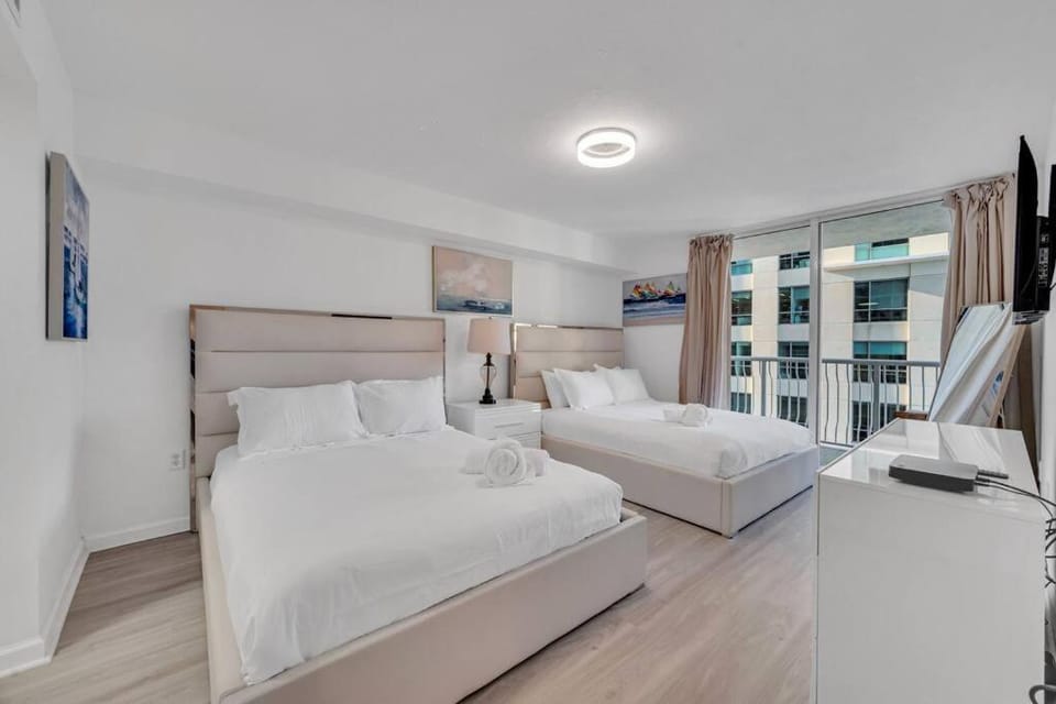 Beautiful 1 Bed 1 Bath • Brickell • Bay View Apartment in Brickell