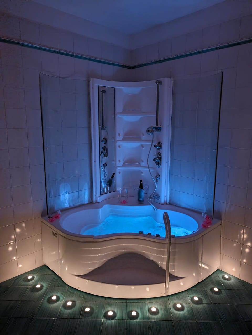 Hot Tub, Bathroom, Bath