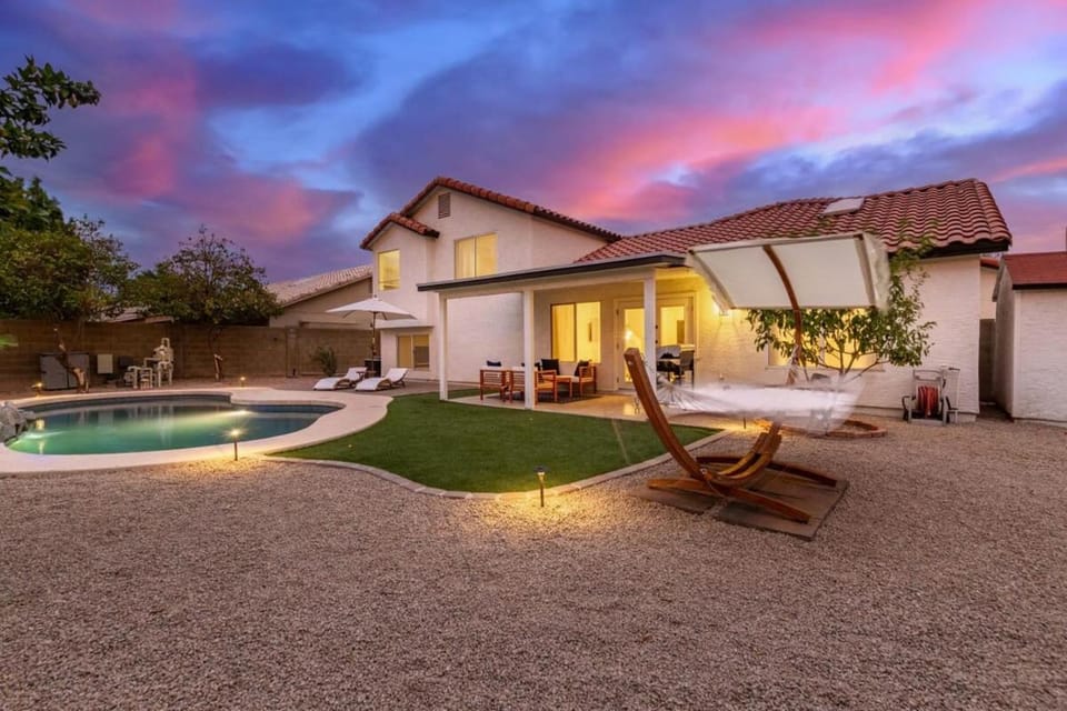 5BR Citrus Family Estate-Sleeps 13-Free Htd Pool-Gameroom House in Mesa