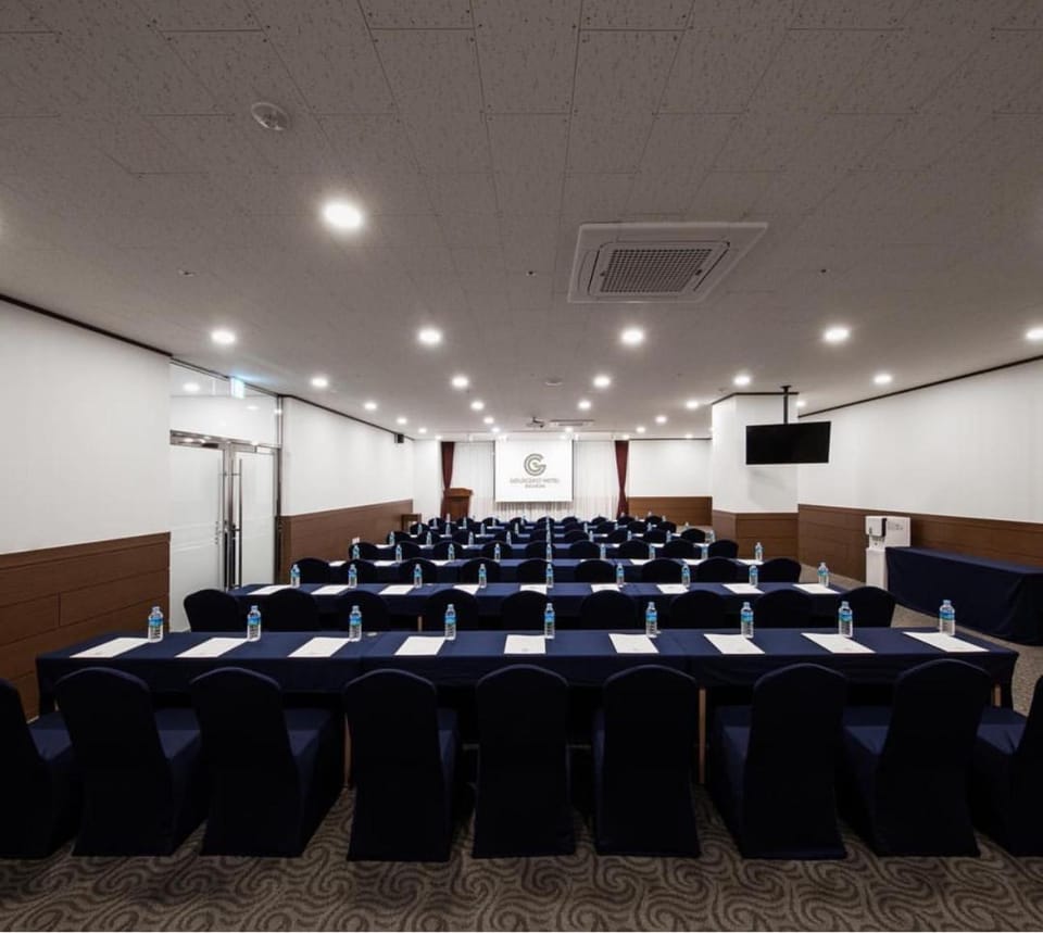 Meeting/conference room