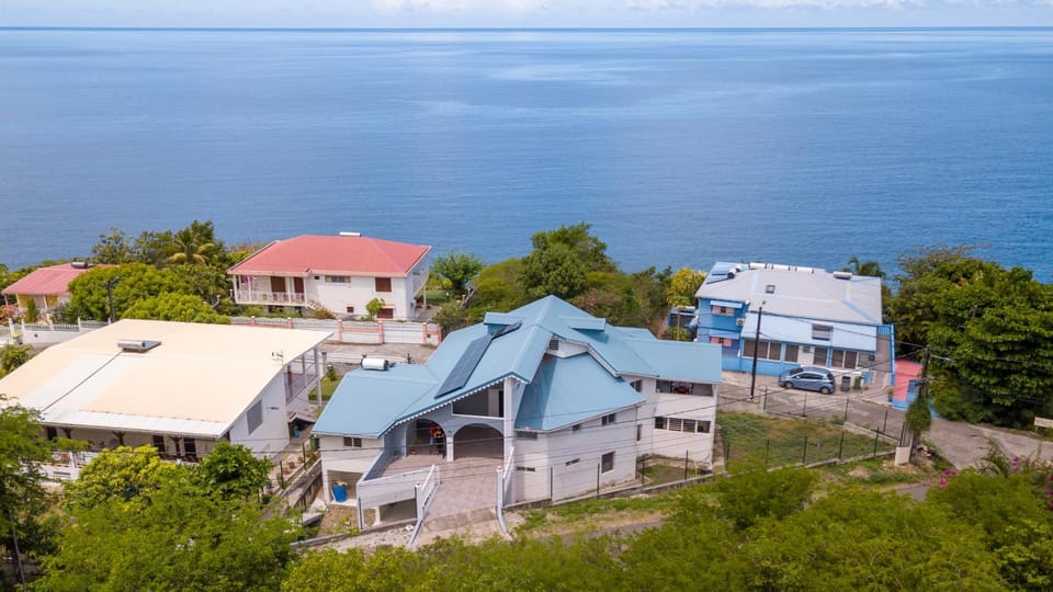 Villa Ti'twoine House in Leeward Islands