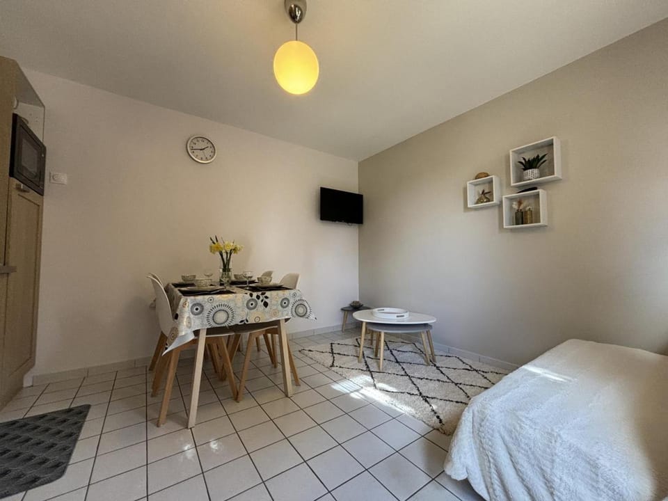 Gîte tout compris entre Moulins et Saint-Pourçain-sur-Sioule - FR-1-489-512 House in Auvergne-Rhône-Alpes