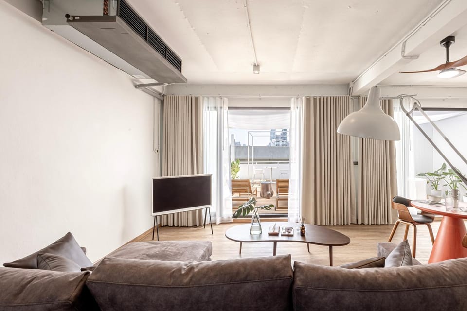TV and multimedia, View (from property/room), Seating area
