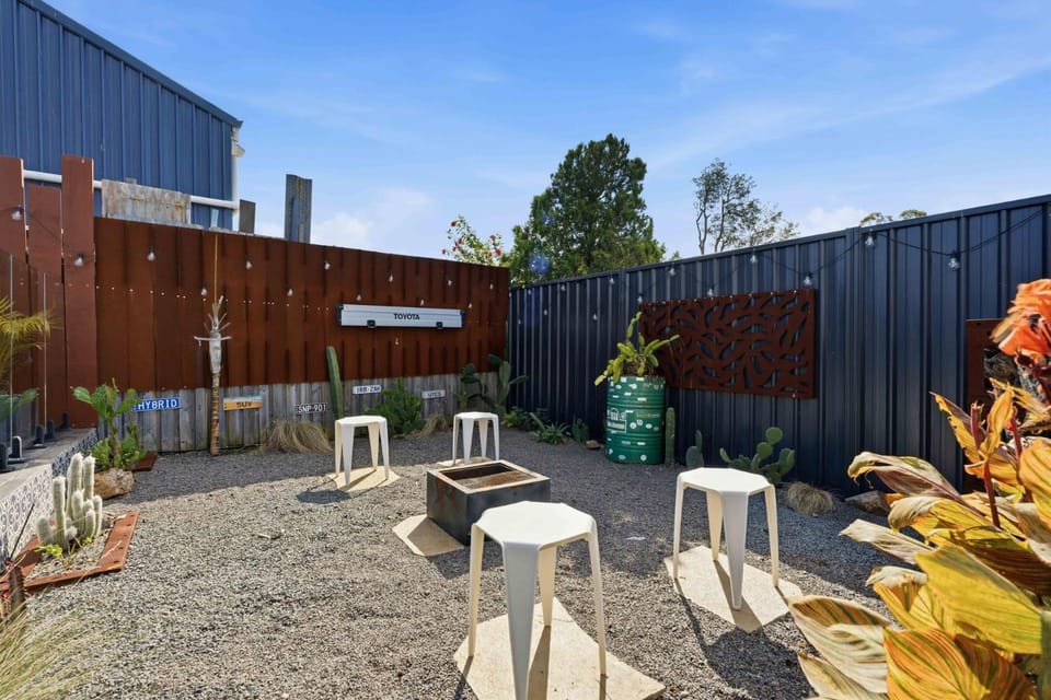 Pool Side Point Oasis by Book Jervis Bay - Plunge Pool House in Saint Georges Basin