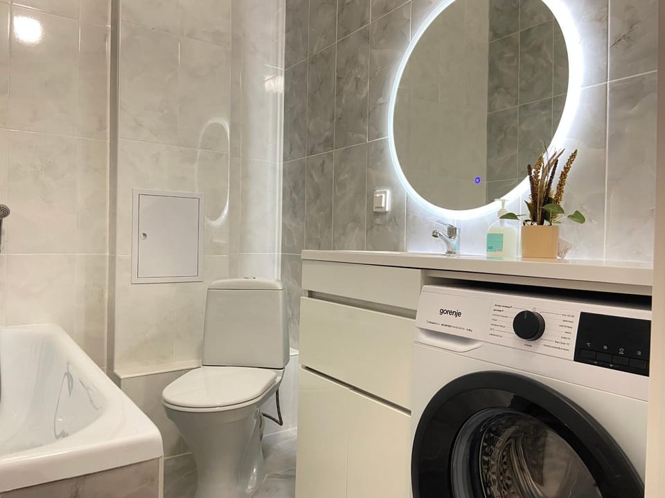 Toilet, Bathroom