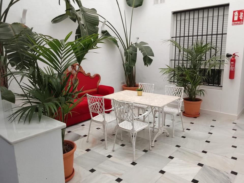 Casa Palacio La Lola y Olé Gran Terraza Apartment in Jerez de la Frontera