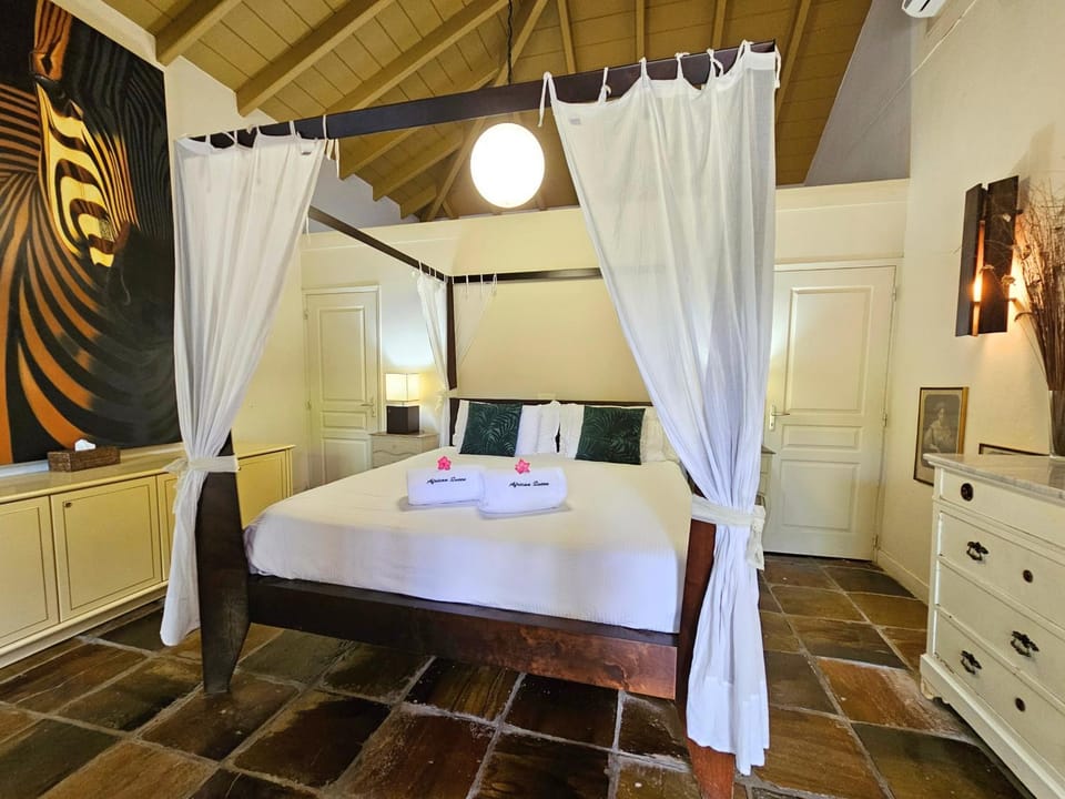 Bedroom, air conditioner