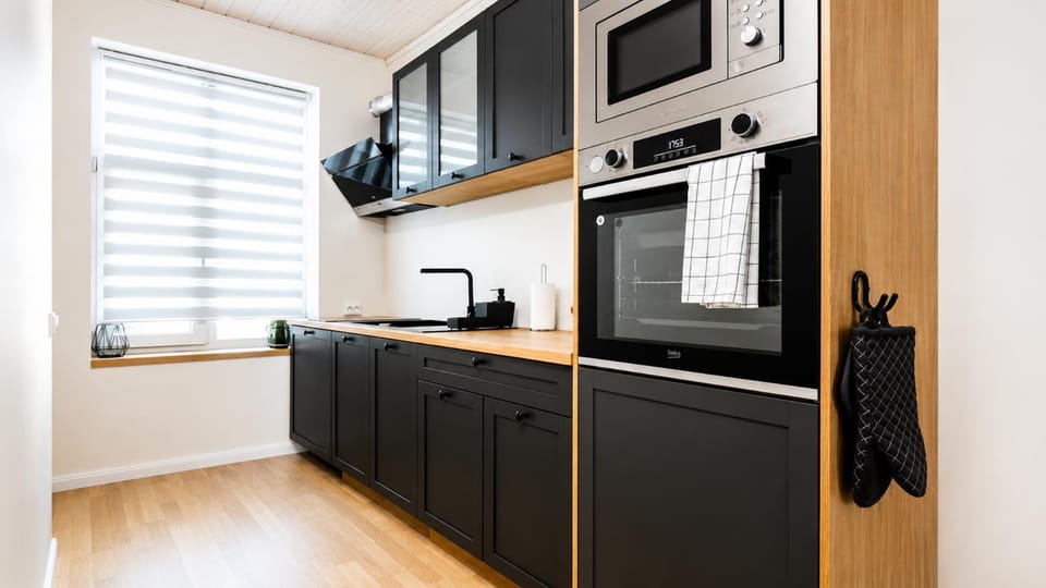Kitchen or kitchenette, kitchen