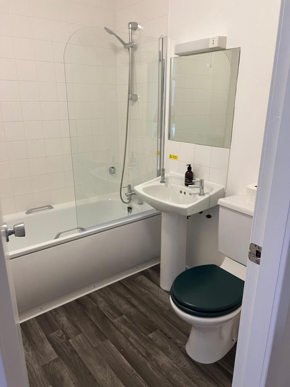 Shower, Toilet, Bathroom, Bath