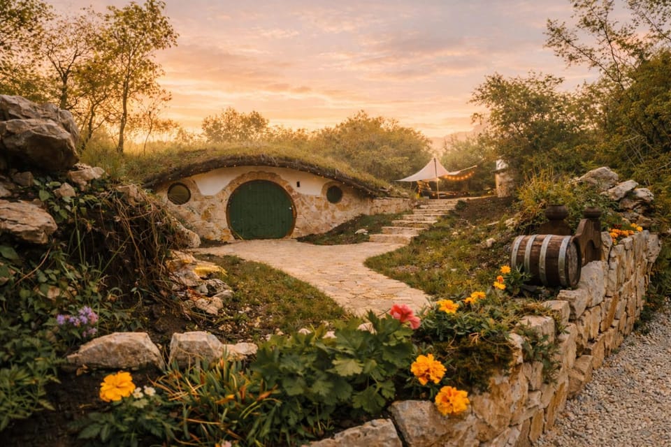 Property building, View (from property/room), Garden view, Street view, Sunrise, Quiet street view