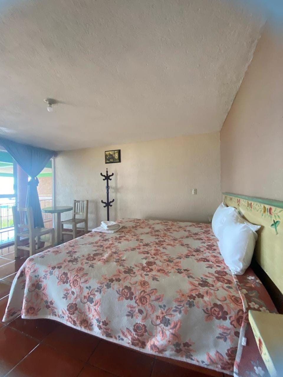 Cabañas y Habitaciones El Malecón House in State of Michoacán