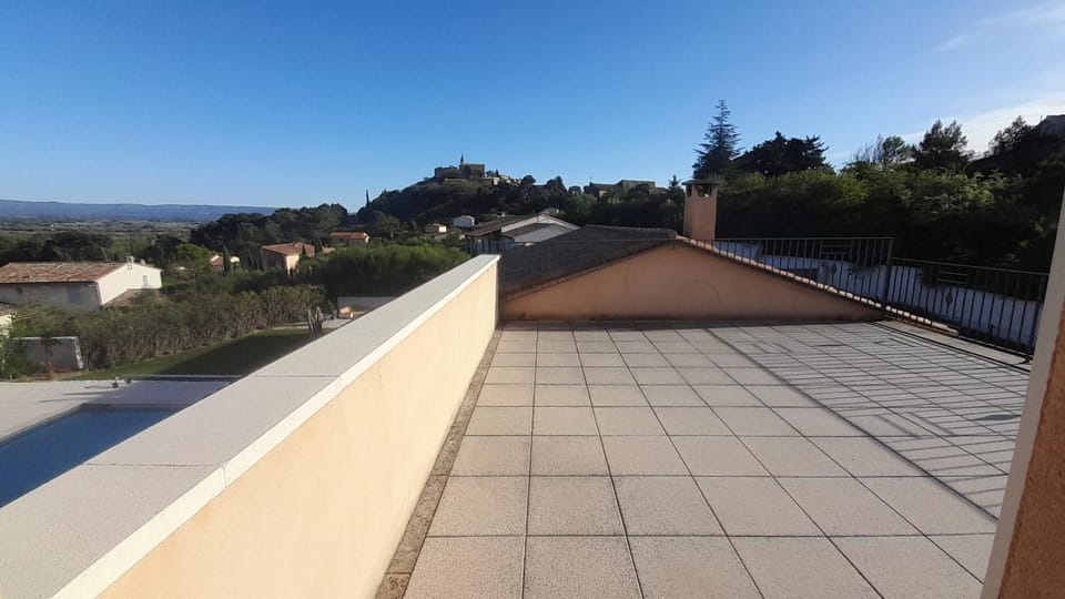 Property building, Balcony/Terrace