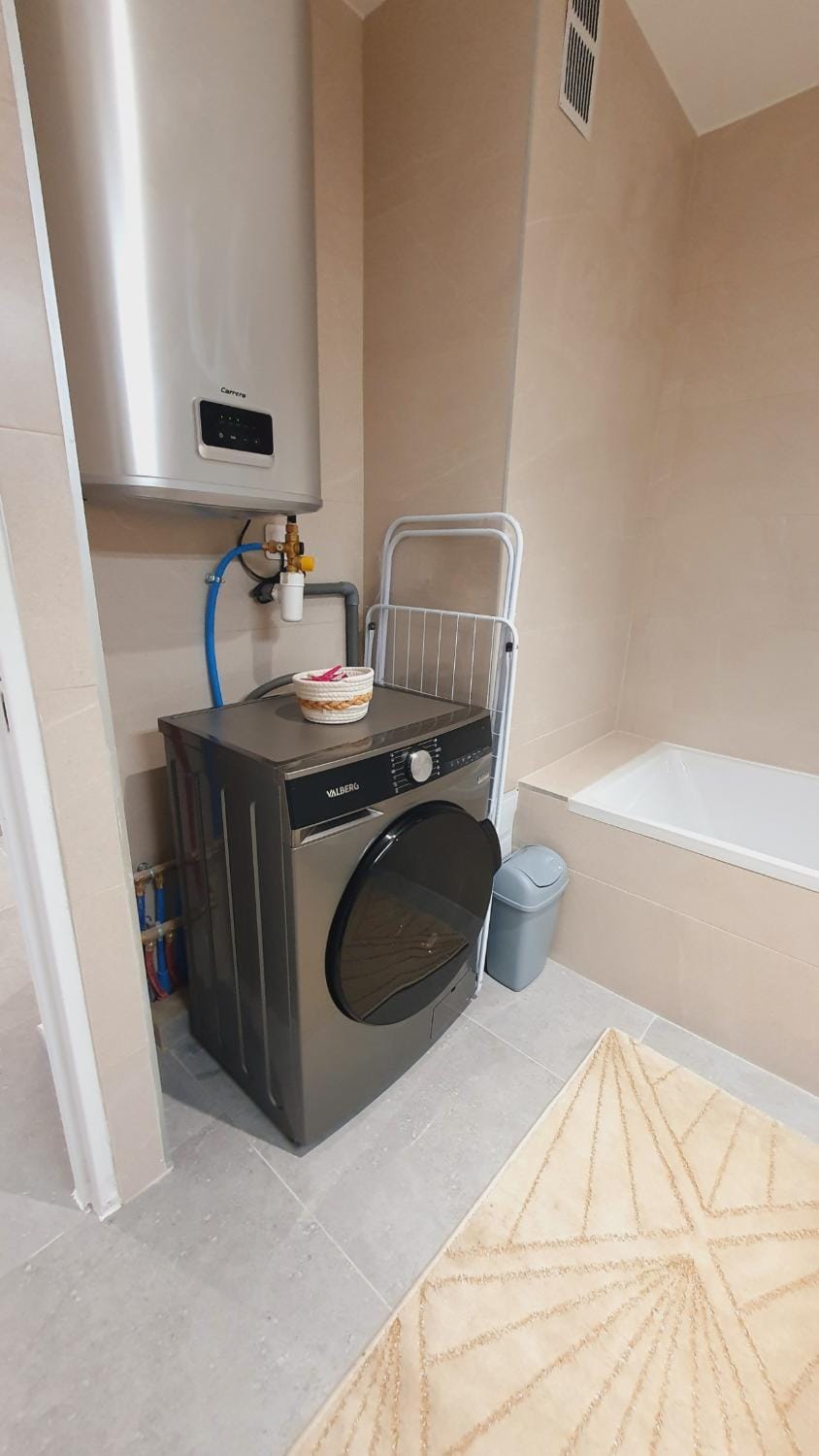 Bathroom, washing machine