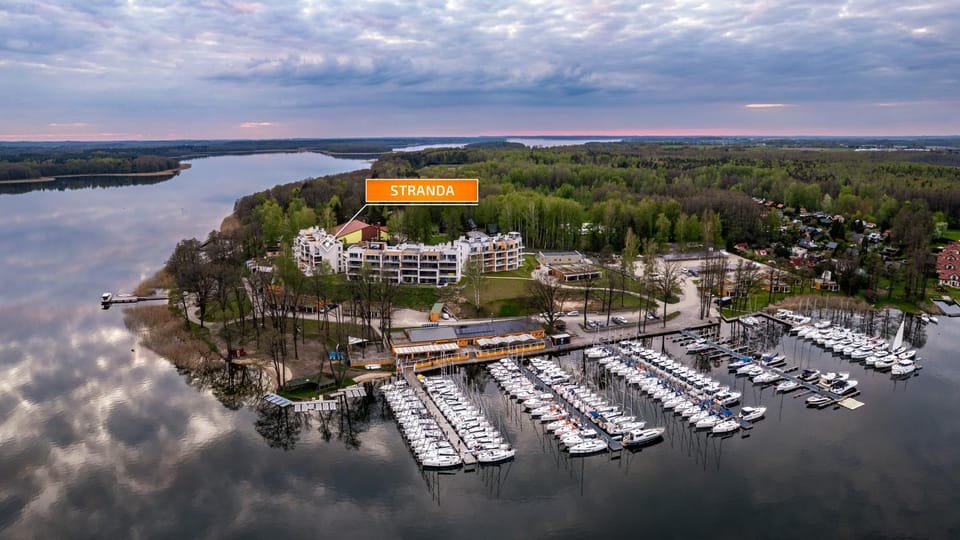Property building, Bird's eye view, Lake view