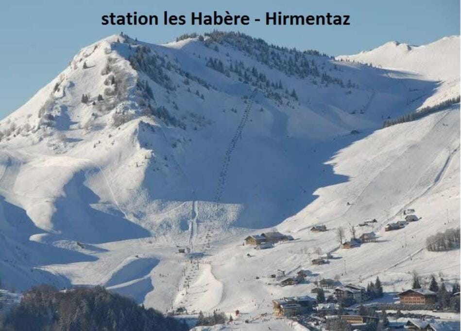 Appartement plein sud montagne et lacs Apartment in Haute-Savoie
