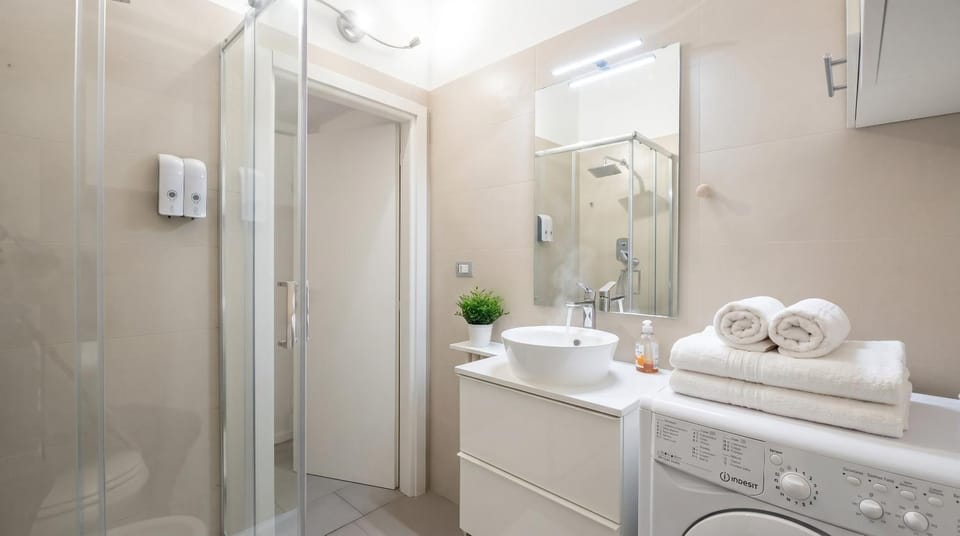 Shower, Bathroom, washing machine