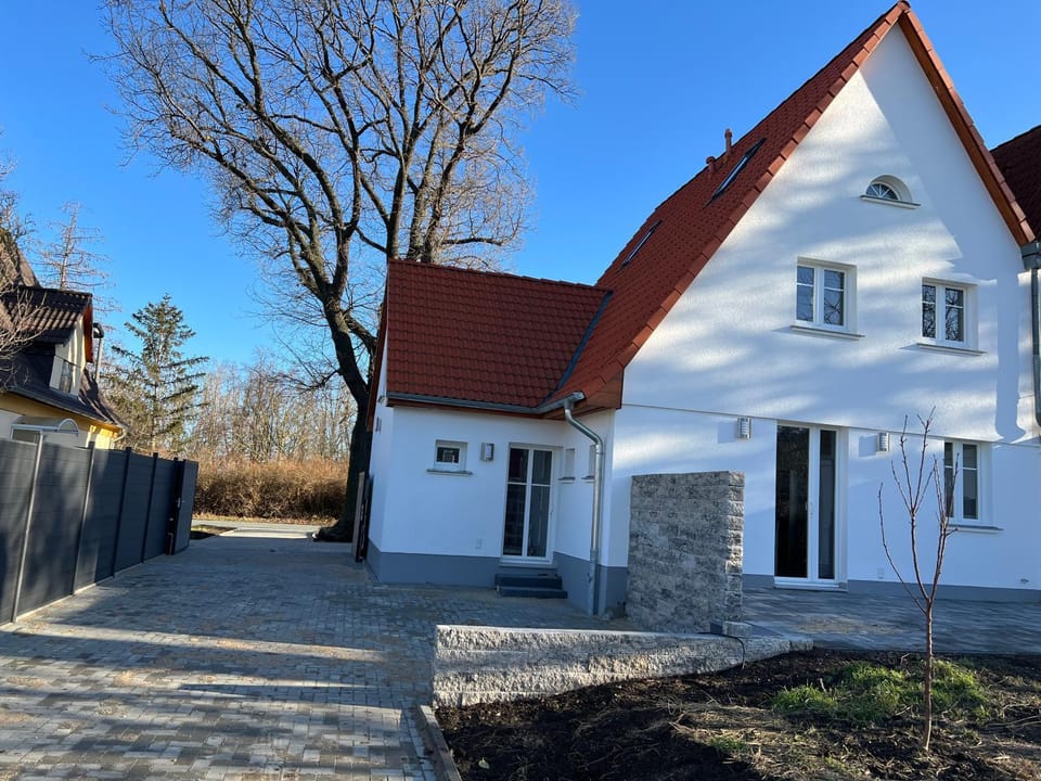 Property building, Garden
