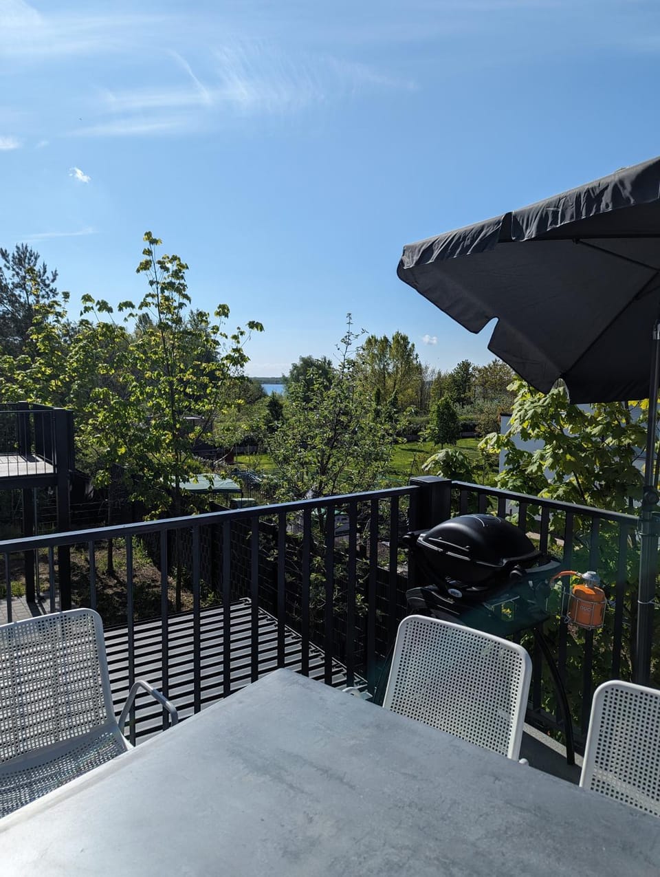 View (from property/room), Balcony/Terrace, Lake view