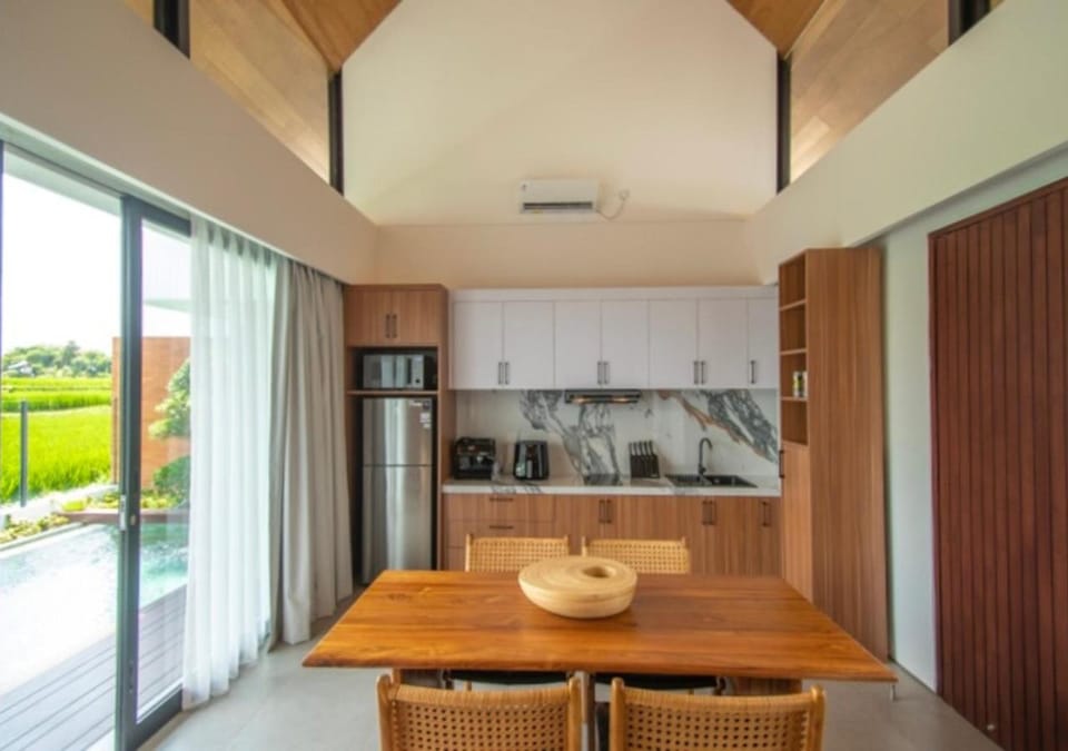 Coffee/tea facilities, View (from property/room), View (from property/room), Kitchen or kitchenette, Dining area, Garden view, Garden view, minibar, pet friendly, pet friendly, stove, stove, kitchen, kitchen