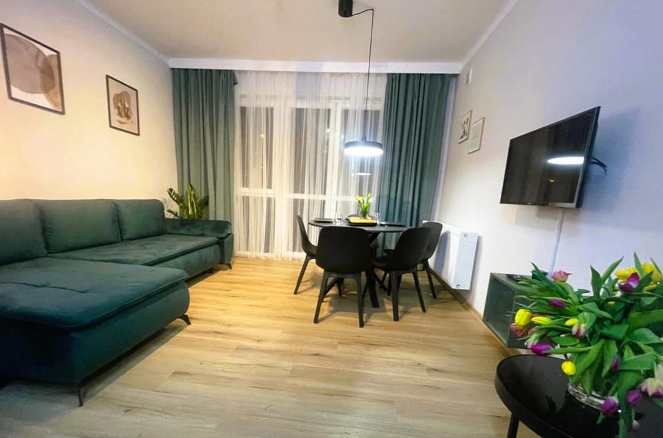 TV and multimedia, Balcony/Terrace, Balcony/Terrace, Living room, Seating area, Dining area