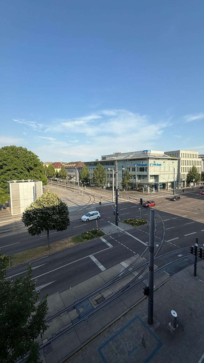 Day, Neighbourhood, Street view, Location