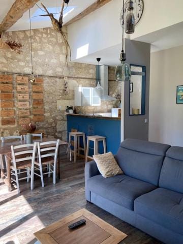 Place des Amis, un été à la campagne House in Nouvelle-Aquitaine