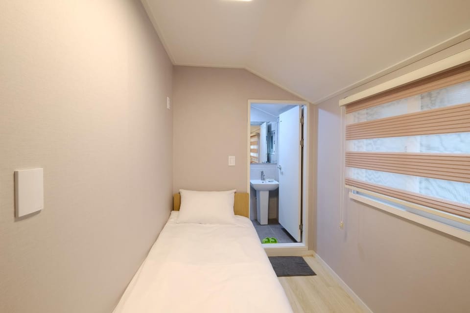 Daol Guesthouse Bed and Breakfast in Seoul