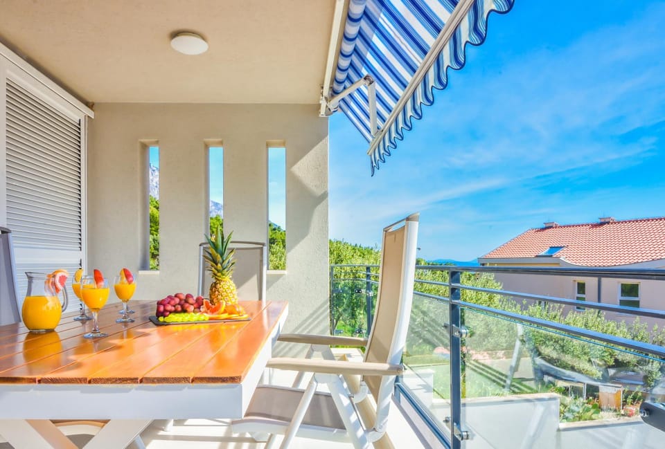 View (from property/room), Balcony/Terrace