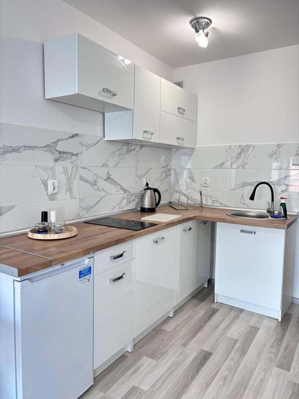 Kitchen or kitchenette, pet friendly, stove