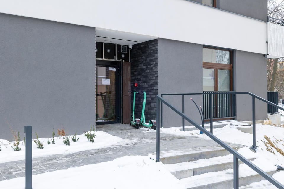 Property building, Day, Winter