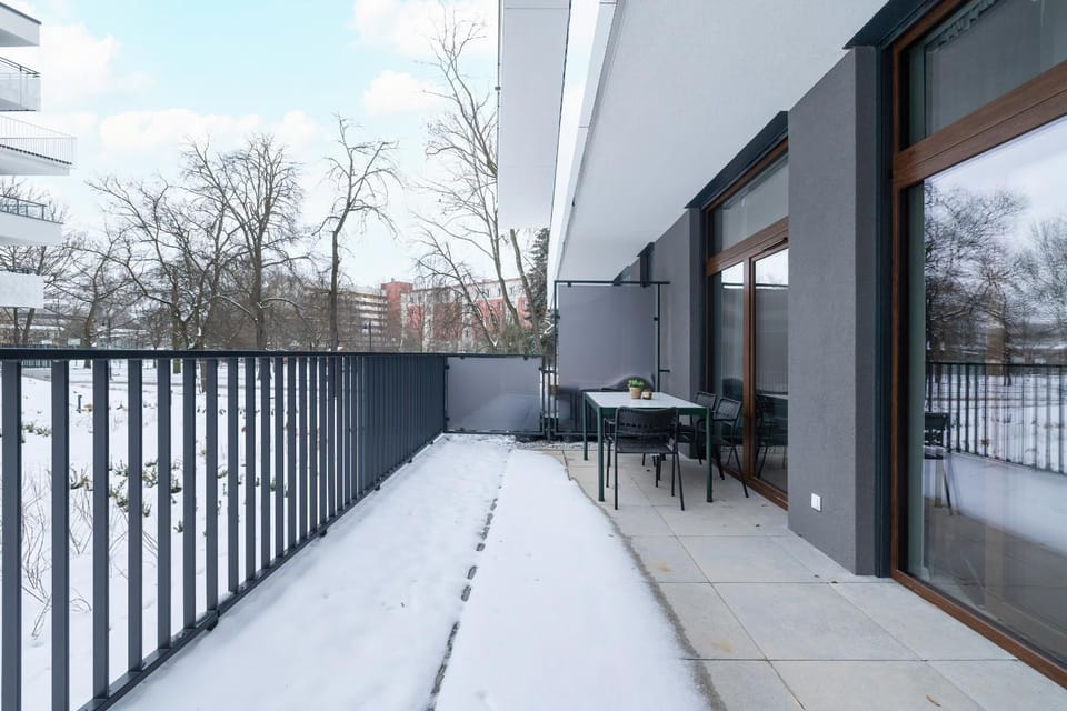 Property building, Day, Winter, View (from property/room), Balcony/Terrace, Dining area